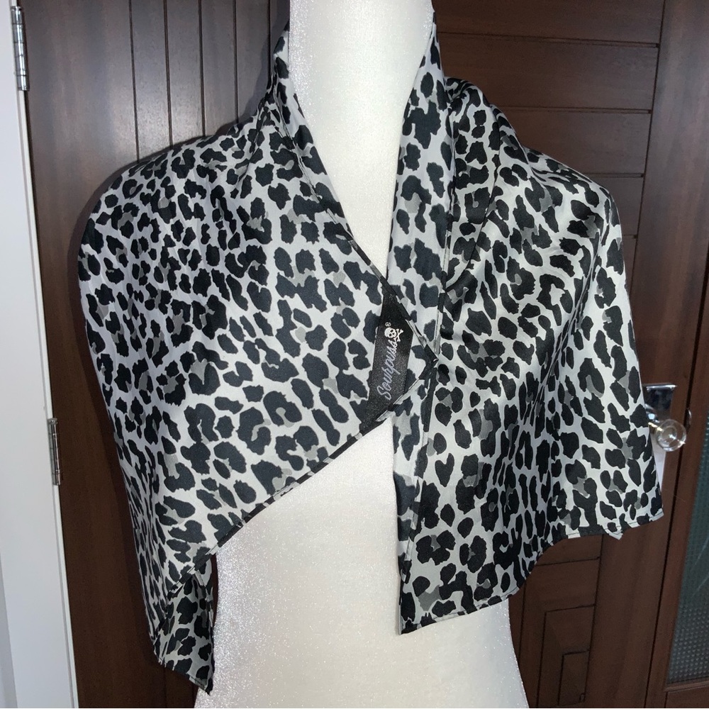 SOURPUSS Leopard Print Scarf, NWOT